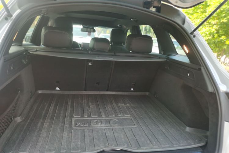 Used Mercedes-Benz GLC 2018 Refreshed GLC 300 4MATIC Dynamic Edition