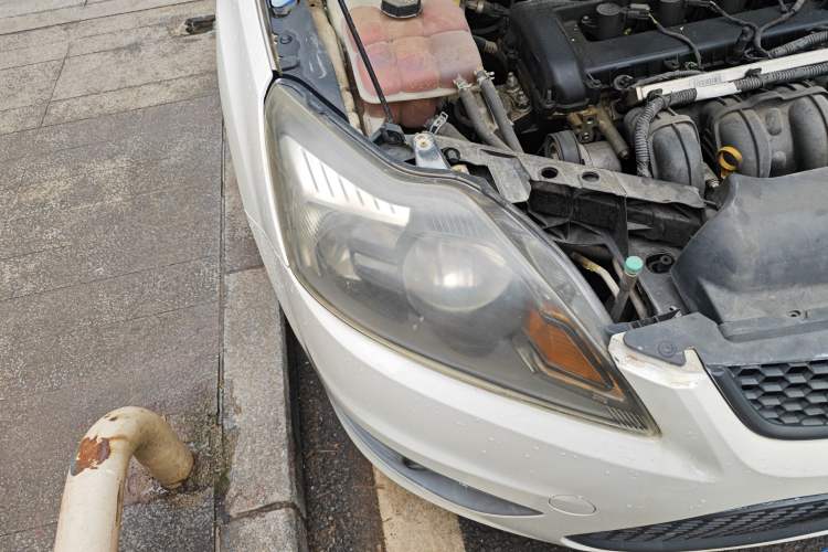 Used Ford Focus 2013 Hatchback Classic 1.8L Automatic Millionth Anniversary Edition
