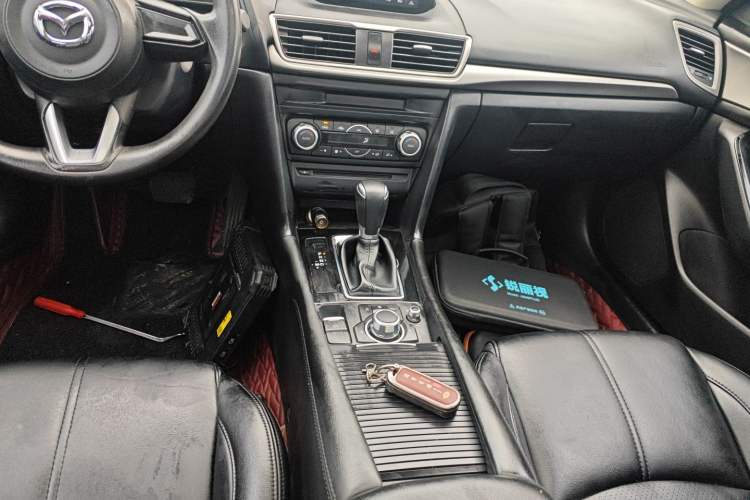 Used Mazda Mazda 3 Axela 2017 Sedan 1.5L Automatic Luxury Model Emission Standard China V
