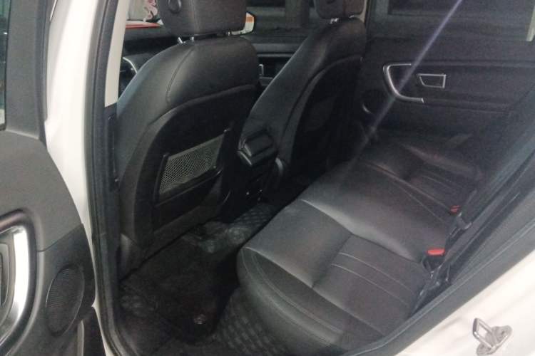 Used Land Rover Discovery Sport 2019 240 PS SE Version China VI Standard