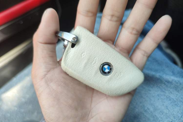 Used BMW 5 Series 2013 525Li Leading Model
