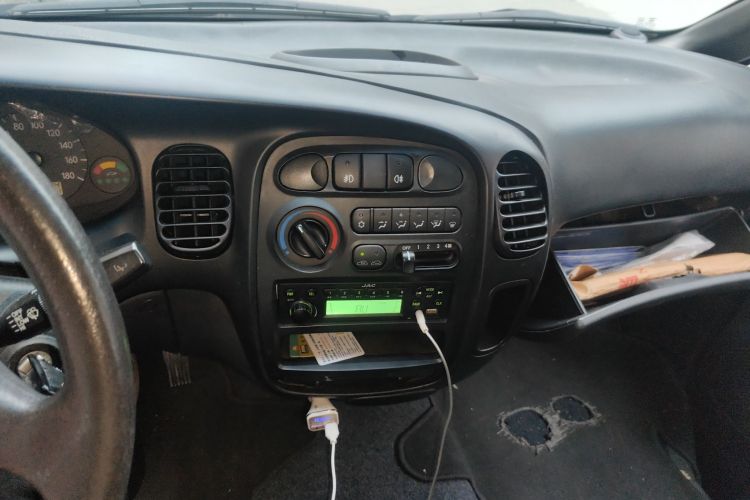 Used JAC Refine 2015 2.0L Shuttle Gasoline Long-Wheelbase Comfort Version HFC4GA3-3D
