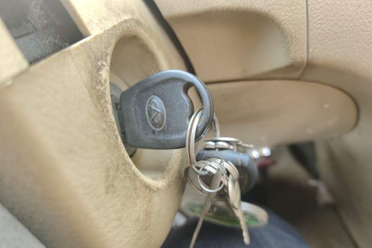 Used Karry Youya 2 2013 1.5L Comfort Model
