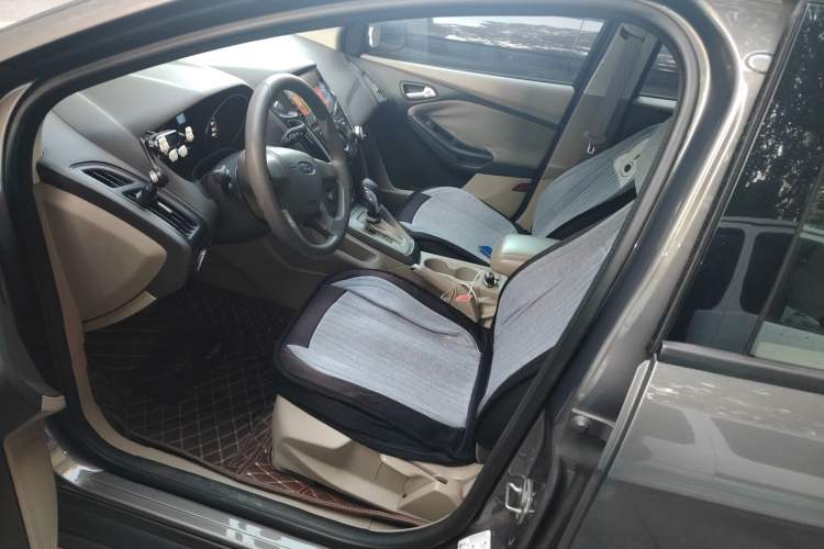 Used Ford Focus 2012 Sedan 1.6L Automatic Comfort Model