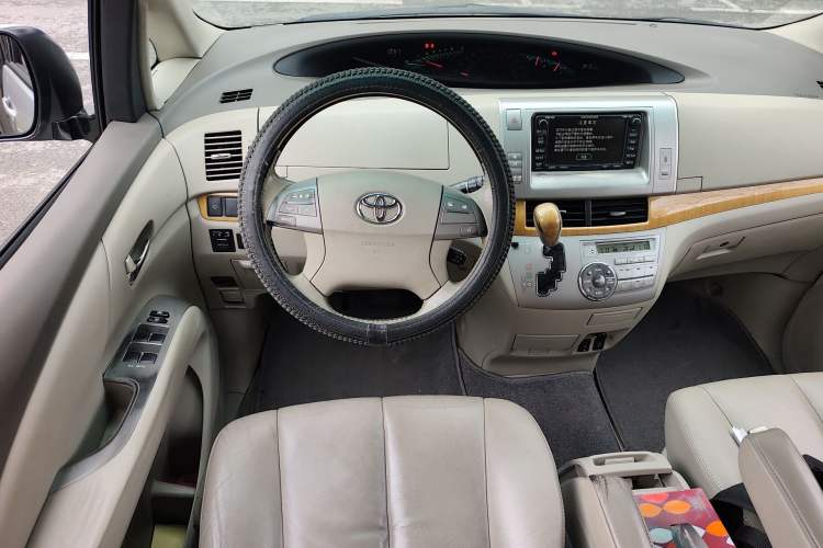 Used Toyota Previa 2007 3.5L 7-Seater Luxury Version Steering Wheel