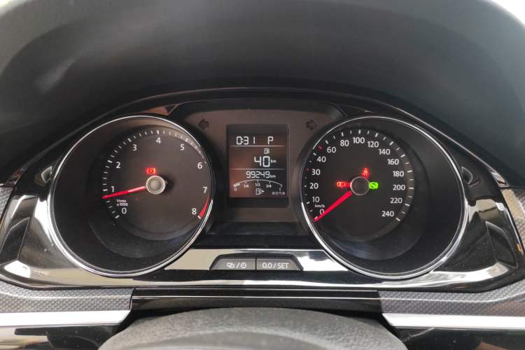Used Volkswagen C-TREK 2018 1.5L Automatic Comfort Model Instrument Cluster