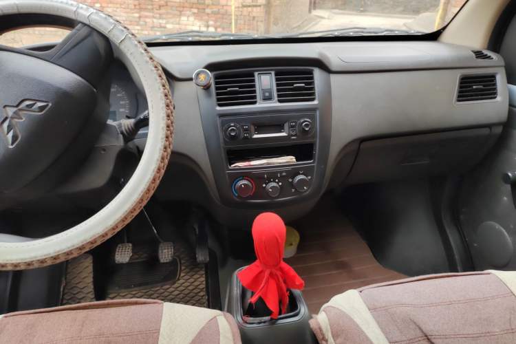 Used Wuling Rongguang 2014 1.2L S Base Model Audio And AC Panel