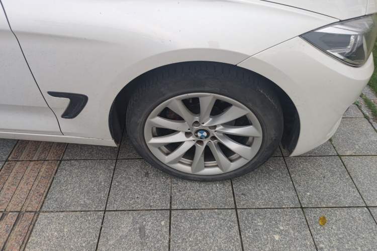 Used BMW 3 Series GT 2018 320i Sport Edition
