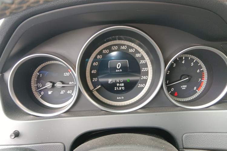 Used Mercedes-Benz C-Class 2013 C 180 Classic Grand Edition
