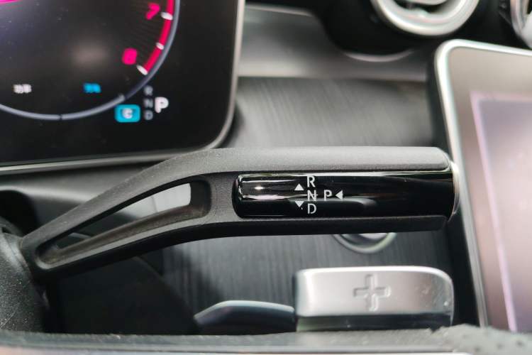 Used Mercedes-Benz C-Class 2023 C 260 L Sport Edition Gear Lever