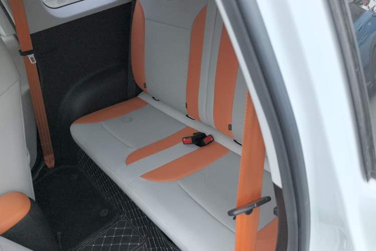 Used CHANGAN NEVO Lumin 2024 301km Orange Wind Edition