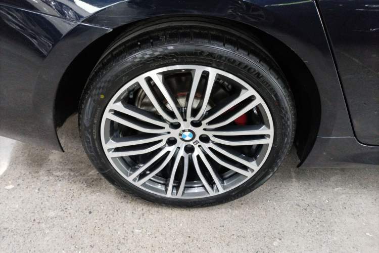 Used BMW 5 Series 2019 530Li Leading Model M Sport Package