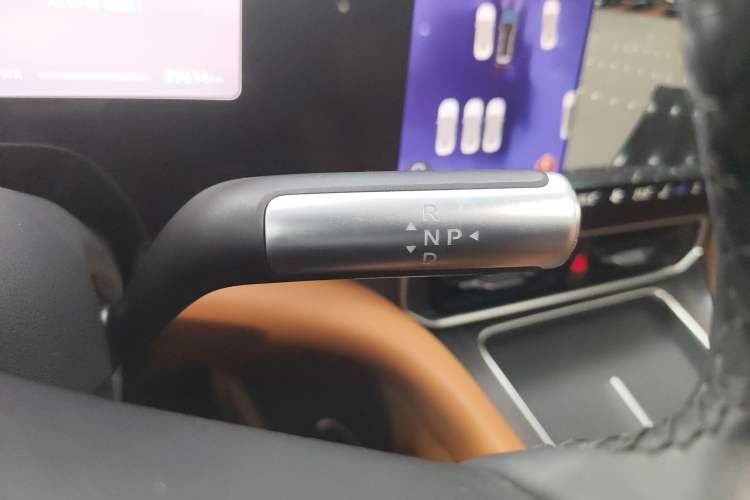 Used Hima AITO M9 2024 Range-Extended Ultra Version 42 kWh 6-Seater Model
