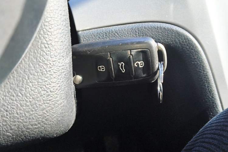 Used Volkswagen Lavida 2013 Revised Classic 1.6L Automatic Fashion Edition