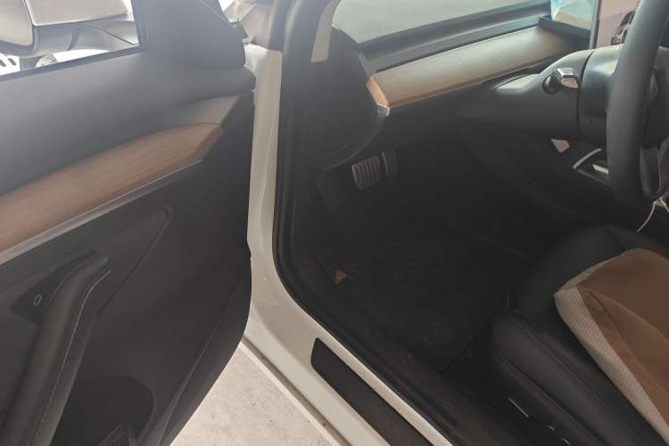 Used Tesla Model 3 2021 Revised Version II – Performance High-Performance All-Wheel-Drive Edition