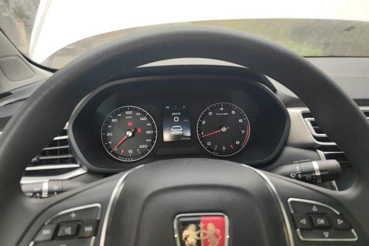 Used Roewe i5 2019 1.5L Manual 4G Connectable Langhao Edition
