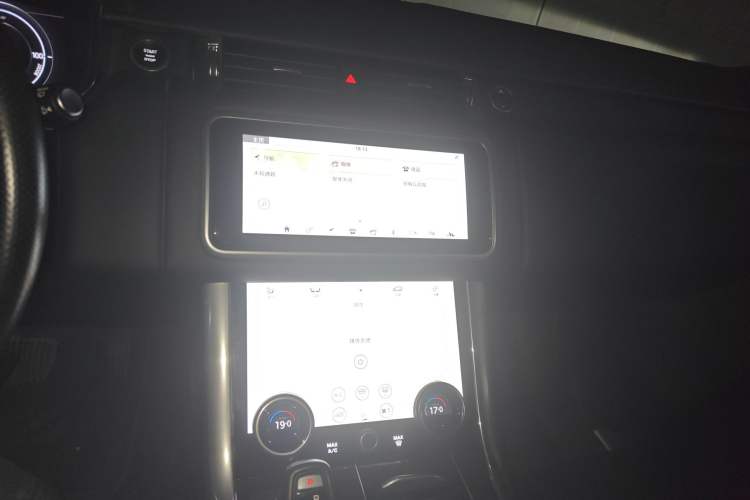 Used Land Rover Range SportNew Energy 2018 P400e Audio And AC Panel