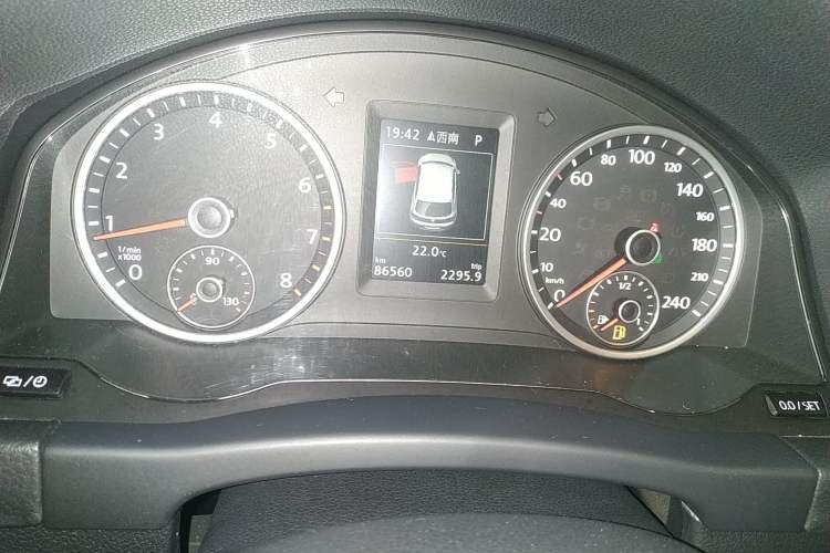 Used Volkswagen Tiguan L 2015 1.8TSI Automatic Two-Wheel Drive Luxury Model