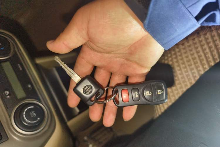 Used Nissan Sylphy 2012 Classic 1.6XE Manual Comfort Edition Vehicle Key