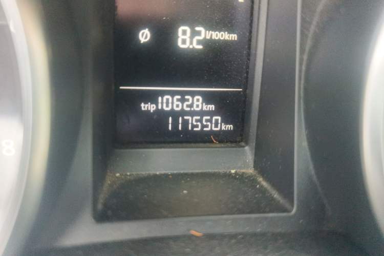 Used Volkswagen Golf 2012 1.6L Automatic Comfort Model Odometer Close Up