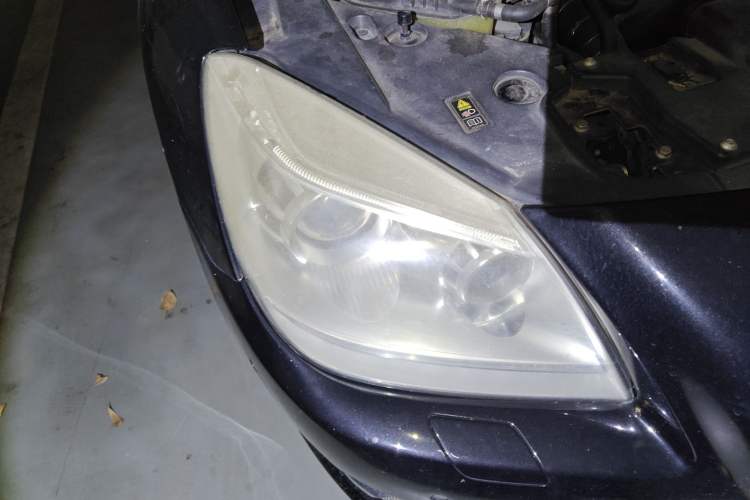 Used Mercedes-Benz SLK-Class 2011 SLK 200 Fashion Model Right Front Headlight