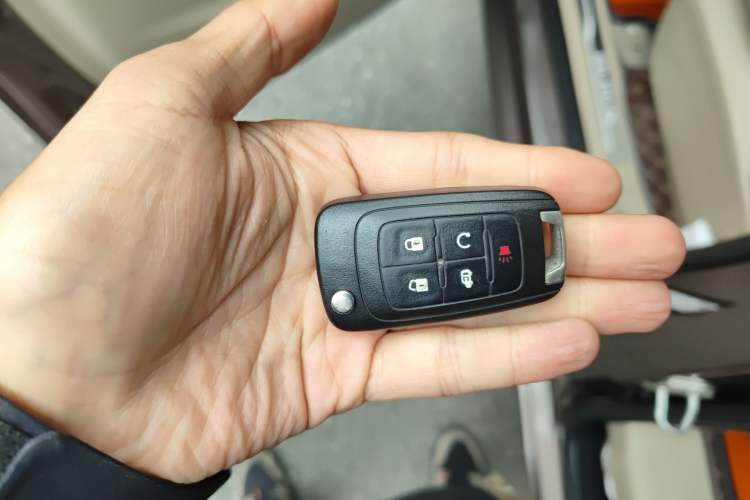 Used Buick GL8 2017 25S Prestige Version China V Standard Vehicle Key