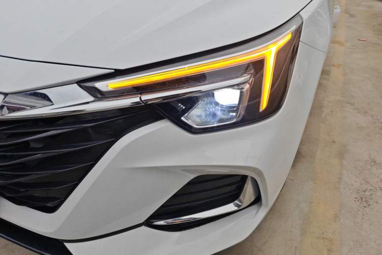 Used Roewe i6 MAX New Energy 2023 EV 420 Skyroof Special Edition
