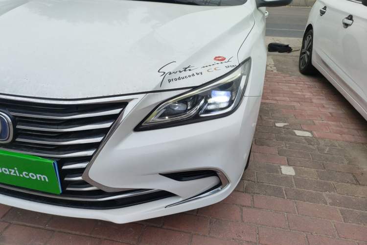 Used CHANGAN Raeton CC 2019 1.5T Automatic Haoya Edition Guangmang Model China VI Standard
