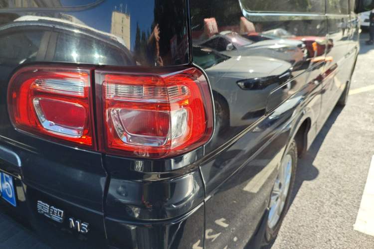 Used FORTHING Lingzhi 2020 M5L 1.6L Luxury 7-Seater