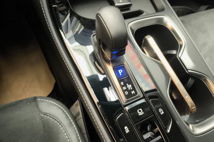 Used Lexus NX 2023 260 Front-Wheel Drive Chuanchi Edition Gear Lever