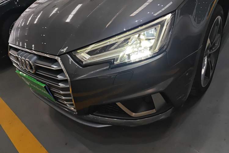 Used Audi A4L 2019 40 TFSI Fashion Edition China VI Emission Standard
