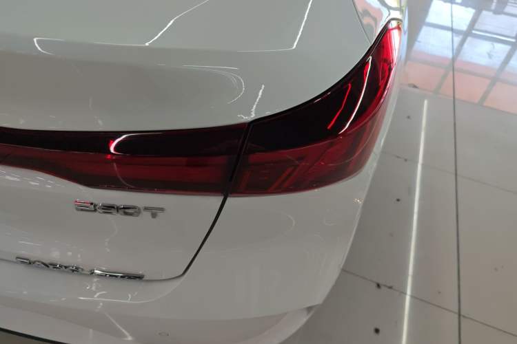 Used CHANGAN Eado 2023 Changan Edition PLUS Blue Whale NE 1.4T GDI DCT Prestige Version
