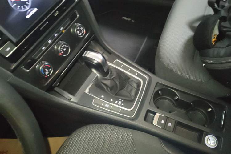 Used Volkswagen Golf 2018 230TSI Automatic Comfort Model
