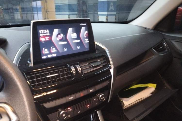 Used BORGWARD BX3 2020 20TGDI Two-Wheel Drive Automatic Comfort Version
