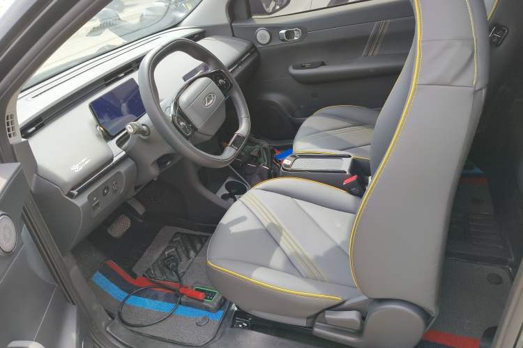 Used Chery QQ Little Ant 2024 Revised Edition Youth Version 321 km Cool Love Edition 29.23 kWh Left Front Seat