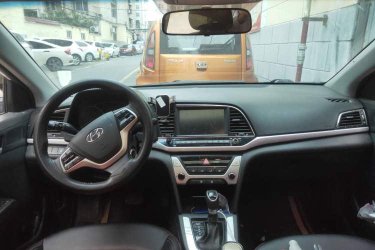 Used Hyundai Elantra (6th Generation / Lingdong) 2016 1.6L Automatic ZhiXuan – Elite Version
