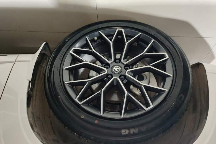 Used CHANGAN UNI-Z 2025 500Bar PRO
