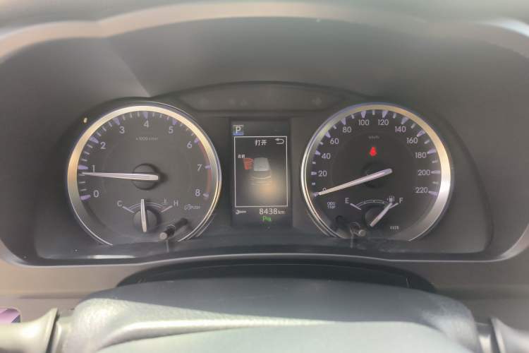 Used Toyota Highlander 2018 2.0T Four-Wheel Drive Luxury Edition 7 Seats China V Emission Standard
