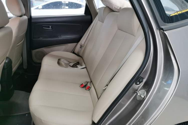 Used Hyundai Celesta 2015 1.6L Automatic Comfort Model