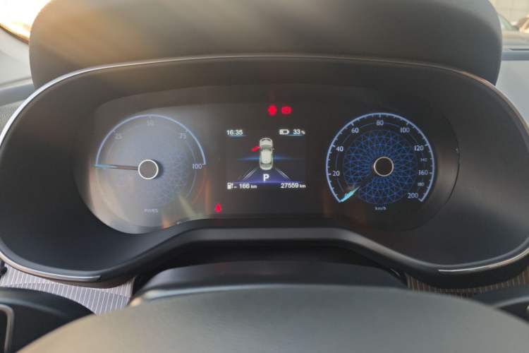 Used Hongqi E-QM5 2022 431 km Charge & Enjoy Edition