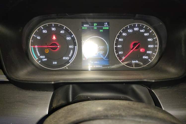 Used BYD Qin New Energy 2019 High-Range Deluxe Model
