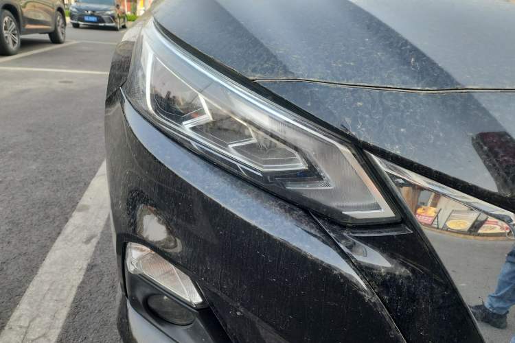 Used Nissan Teana 2021 2.0L XL Comfort Edition Right Front Headlight