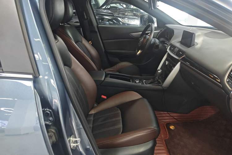 Used Mazda CX-4 2018 2.0L Automatic Two-Wheel Drive Blue Sky Exploration Version China V Standard
