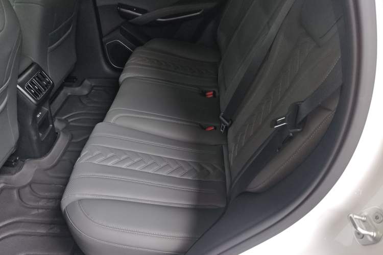 Used BYD Song L DM-i 2024 160km Beyond Edition
