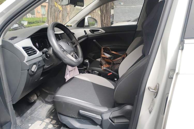 Used Volkswagen Tacqua 2020 1.5L Automatic Yue Left Front Seat