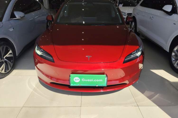 Used Tesla Model 3 2023 Long-Range All-Wheel-Drive Version