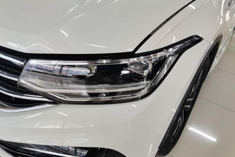 Used Volkswagen Tiguan L 2022 330TSI Automatic Two-Wheel Drive R-Line Enhanced Edition Left Front Headlight