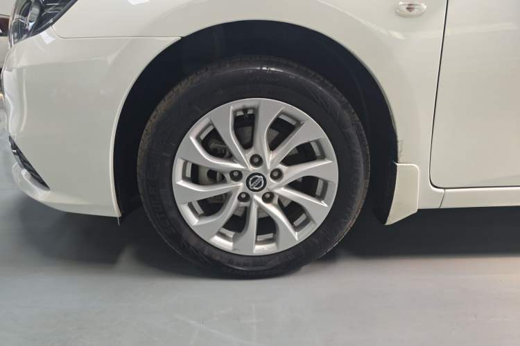 Used Nissan Sylphy 2019 Classic 1.6 XL Manual Luxury Edition Left Front Wheel Hub