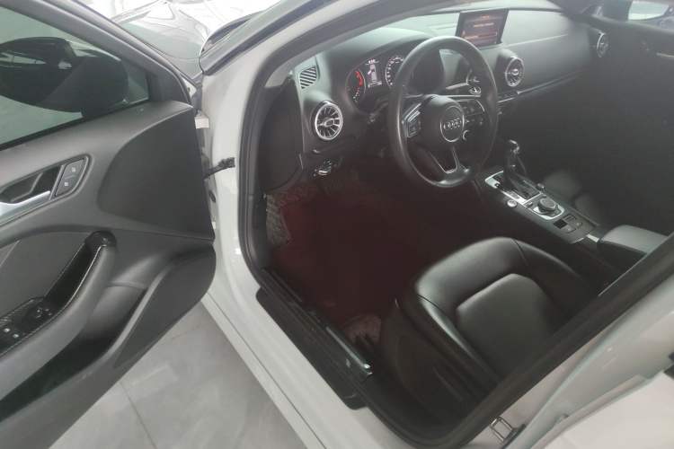 Used Audi A3 2020 Restyled Sportback 35 TFSI Entry-Level China VI Emission Standard