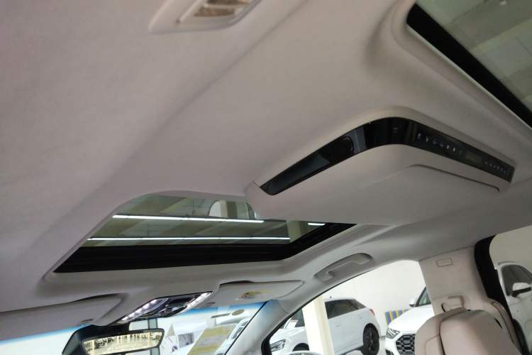 Used Buick GL8 New Energy 2024 Lu Zun Luxury Edition 6-Seater Headliner